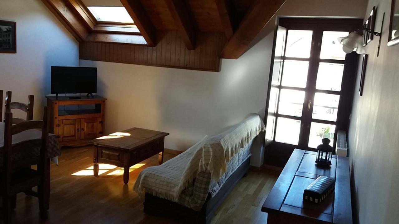 Apartaments Morello Esterri D'Aneu Bagian luar foto