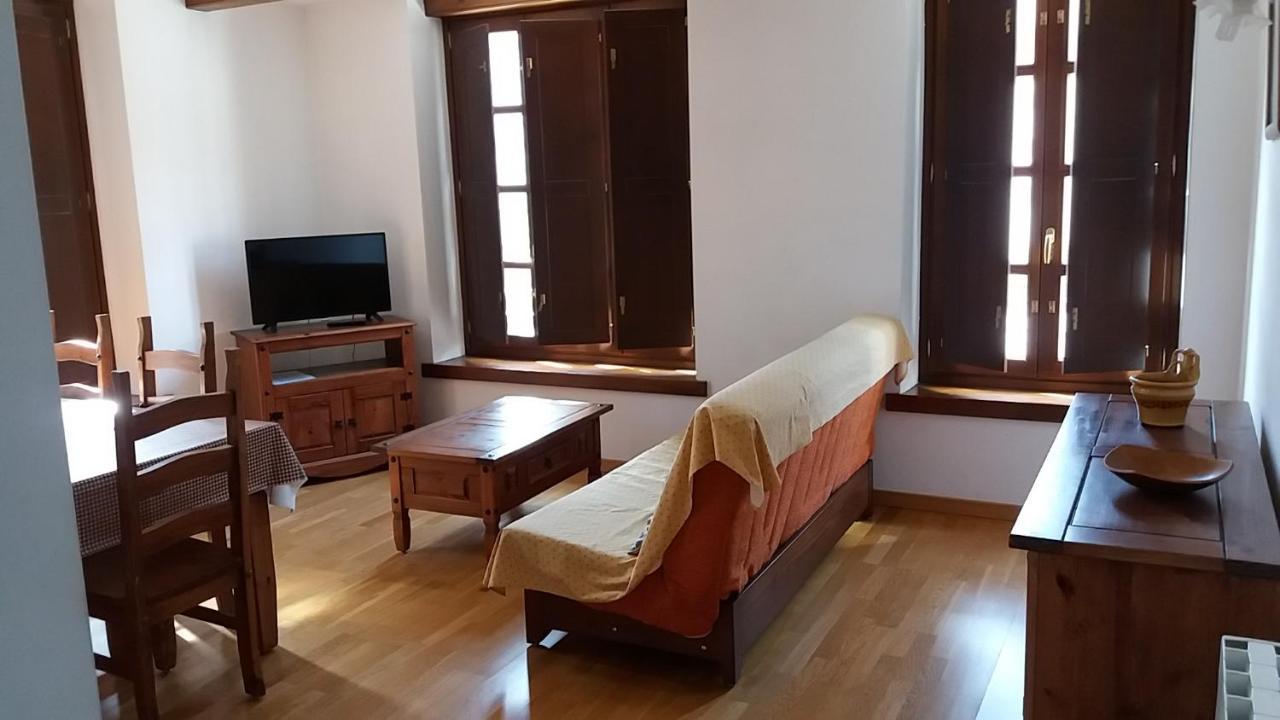 Apartaments Morello Esterri D'Aneu Bagian luar foto